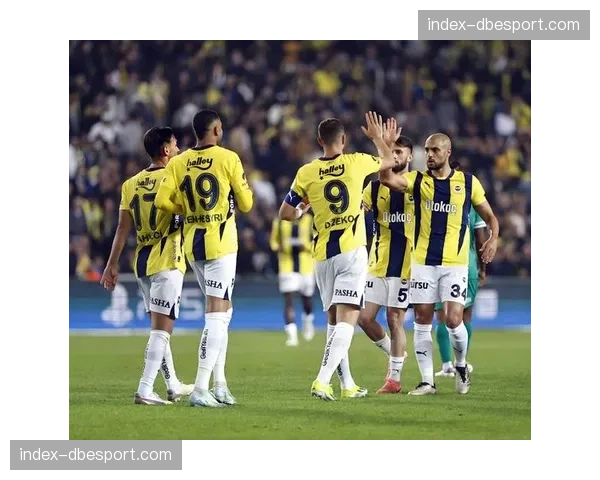 幕后英雄：带领球队闯入八强，本菲卡少帅施密特的悄然成名路